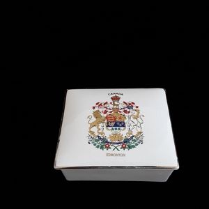 CANADIAN MOTTO A MARI USQUE AD MARE porcelain box